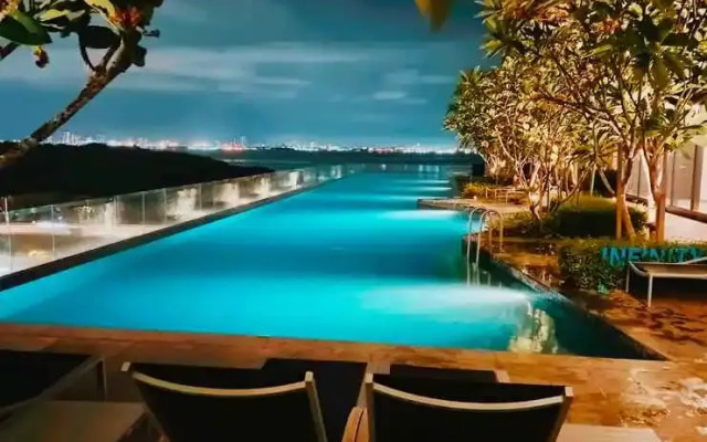 Unblock Seaview Three Bedrooms (12pax) at Georgetown