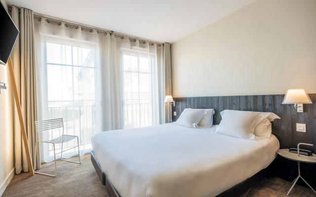Hotel Les Flots - Chatelaillon Plage