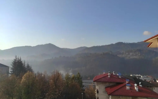 Sunny Apartment With a Wonderful View - Parking