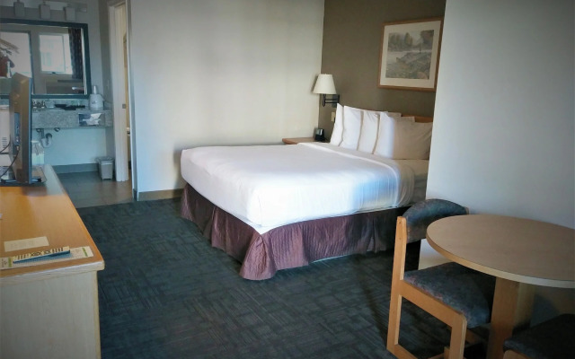 Sugarloaf Mt Motel