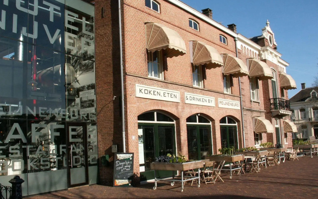 hotelImage