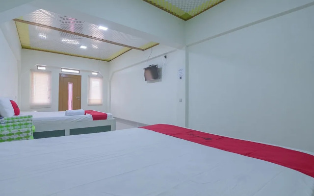 RedDoorz Resort Syariah @ Batu Apung Purwakarta