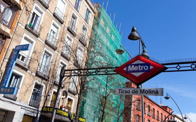 Отель Hostal Montaloya вид на фасад