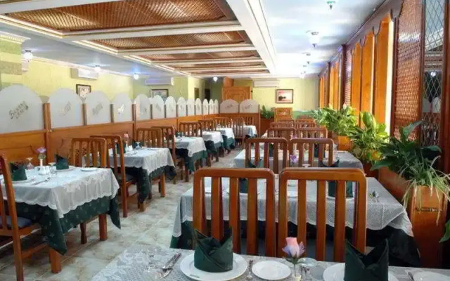 Al-Ghazal Suites Hotel