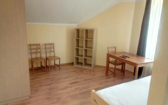 Casa cu flori