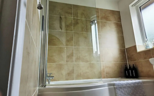 Willow Retreat - House in Burbage- Sleeps2- Garden