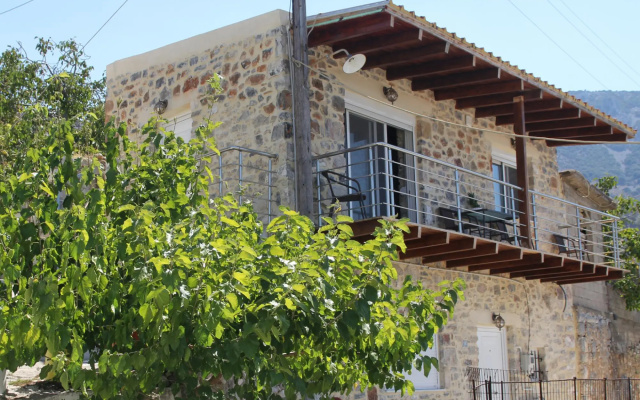 Malia Stone Residence - Secluded Cozy Retreat