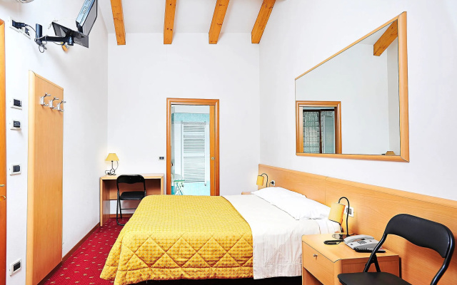 Hotel Doria