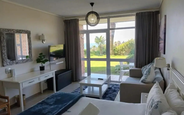 @35 Brookes Suites seaside escape
