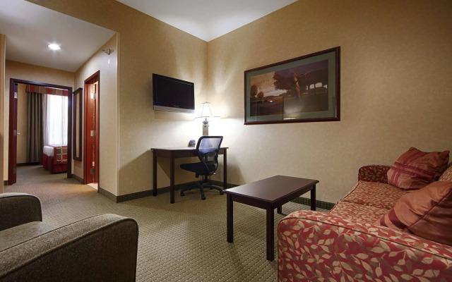 Best Western Plus Ticonderoga Inn & Suites