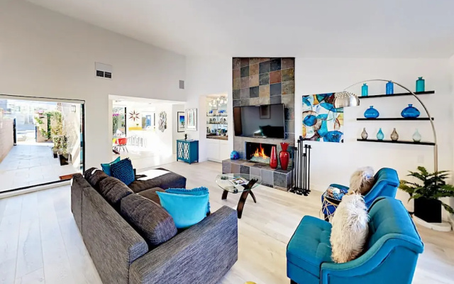 N De Anza - 2 Br Townhouse