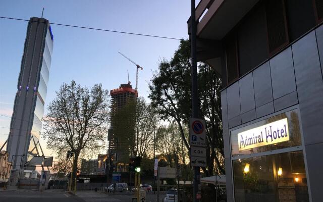 Admiral Hotel вид на фасад