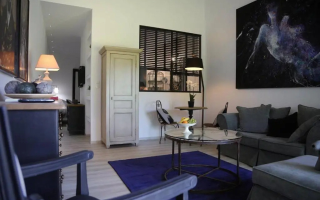 LA MAISON D INÈS - Chambres d Hôtes de Charme -