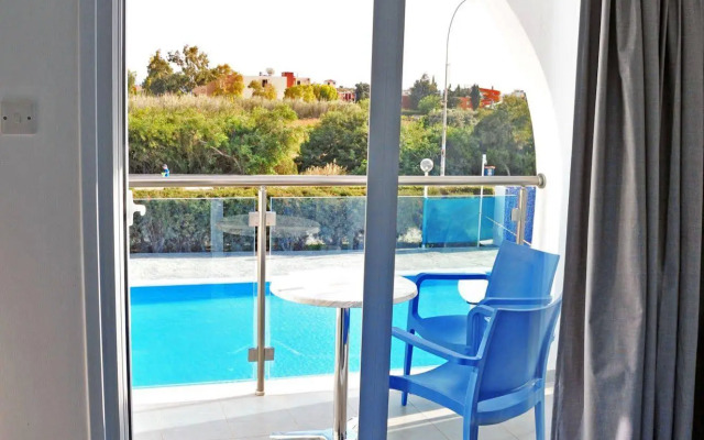 Kaos Hotel Apartments