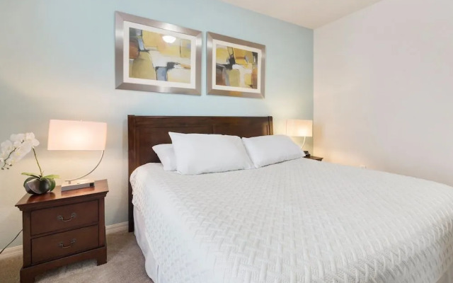 Lucaya Village 3040 Bld 13-102