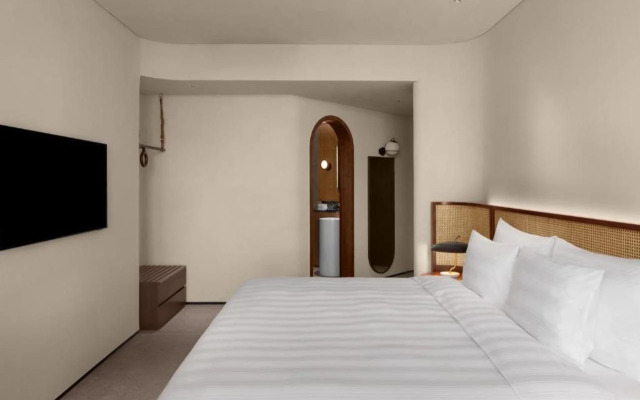 L7 WEST LAKE HANOI By LOTTE HOTELS