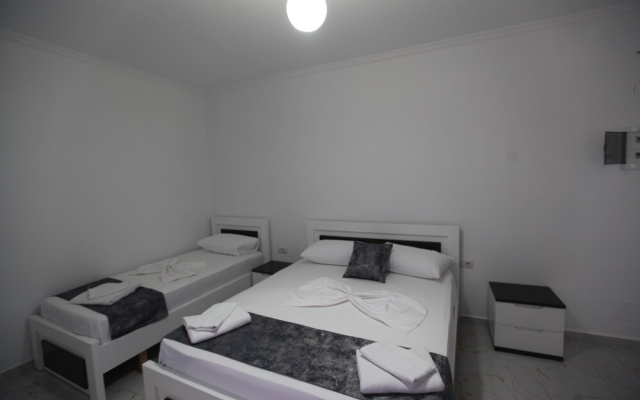 Eos ApartHotel
