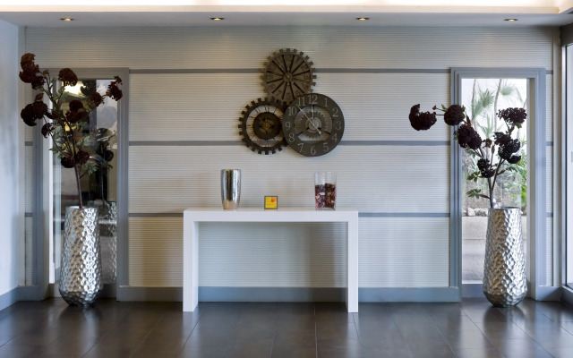 Holiday Inn Naples by IHG