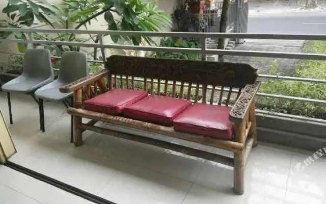 Sthiradhipa House