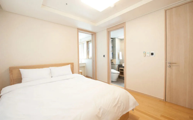 Adelhyu Hotel