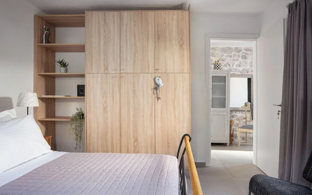 K Waterfront Residence In Mani