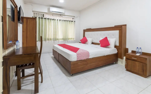 OYO 102 Metro Marine Drive Hotel