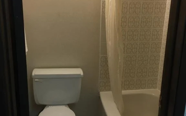 Motel Three