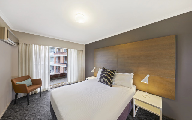 Отель Adina Surry Hills Sydney