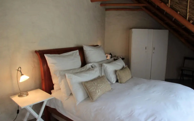MontMartre Chalets and Guest House