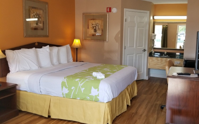 Red Roof Inn & Suites Wilson