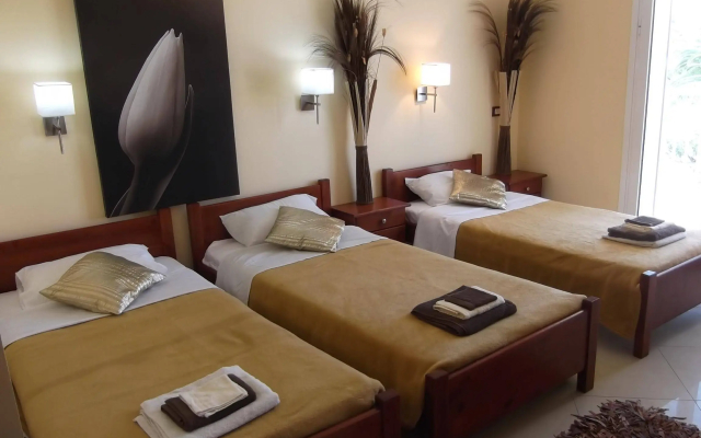 Mariana Hotel
