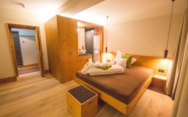The Alpina Mountain Resort