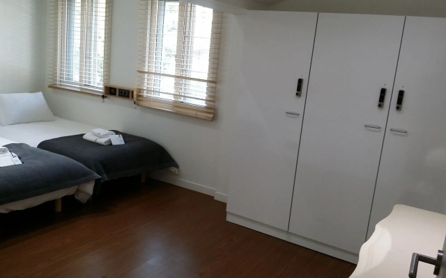 YE'4 Guesthouse