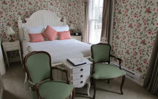Serenity Inn Newport