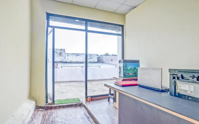 OYO Flagship 81020 Hotel Radhe Krishna