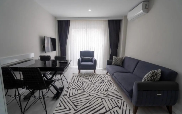 Apartment With Balcony Close to Beach in Muratpasa