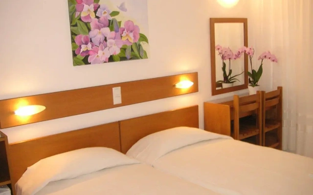Danae Hotel