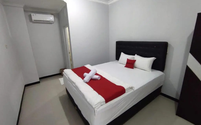 RedDoorz Syariah Near Alun Alun Purwokerto 2