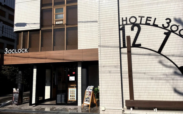 HOTEL 3o'clock TENNOJI