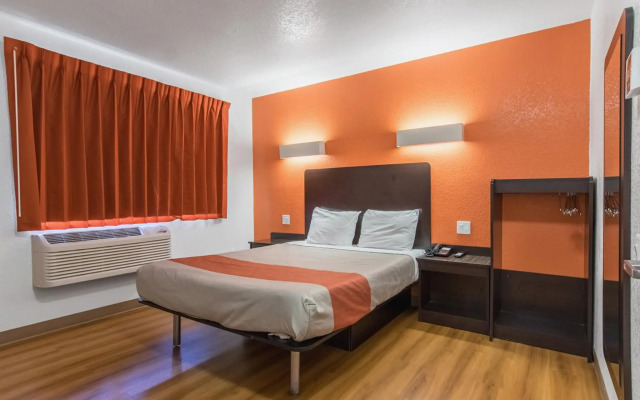 Econo Lodge Bakersfield