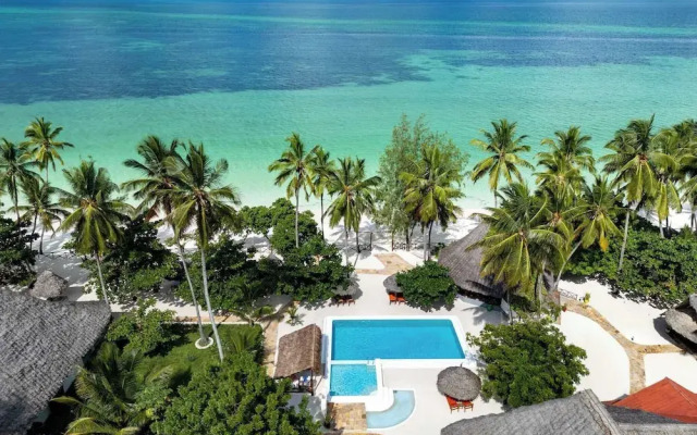 MANOLO Beach Resort