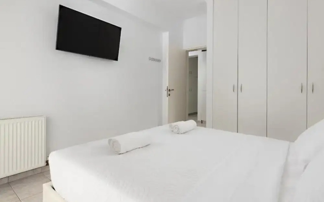 White and Blue Luxury Suites Rhodes