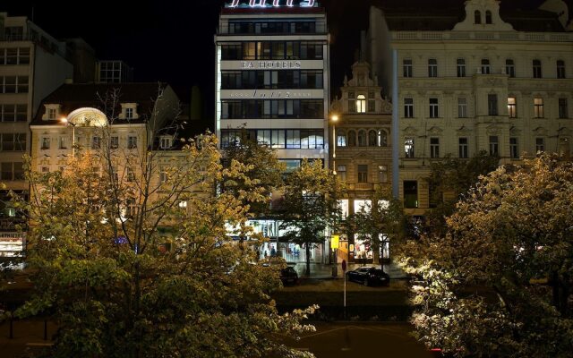 EA Hotel Juliš вид на фасад