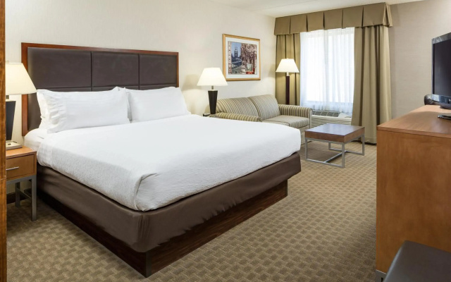 Holiday Inn Manchester Airport by IHG