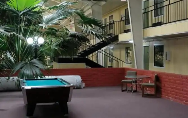 Econo Lodge