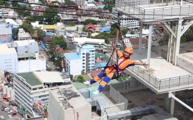 Crown Regency Hotel and Towers Cebu 1