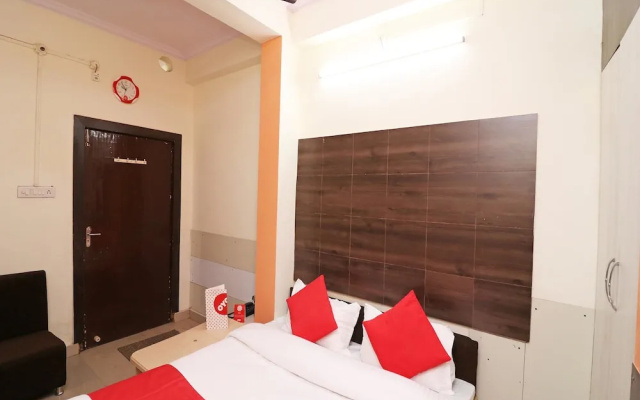 OYO 24172 Hotel Jp Heights