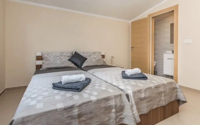 Apartments Bobeta