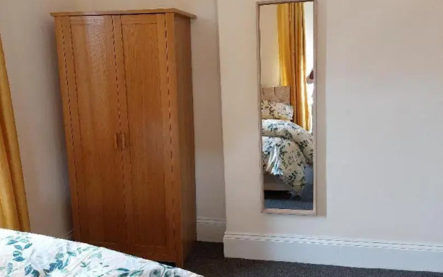 Excellent 2 bedroom flat