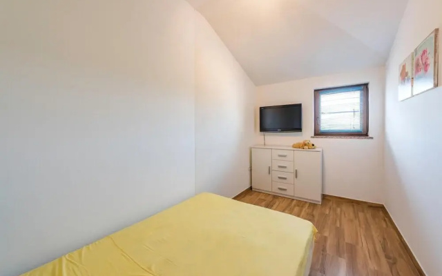 Stunning Home in Bonaci With Wifi and 3 Bedrooms